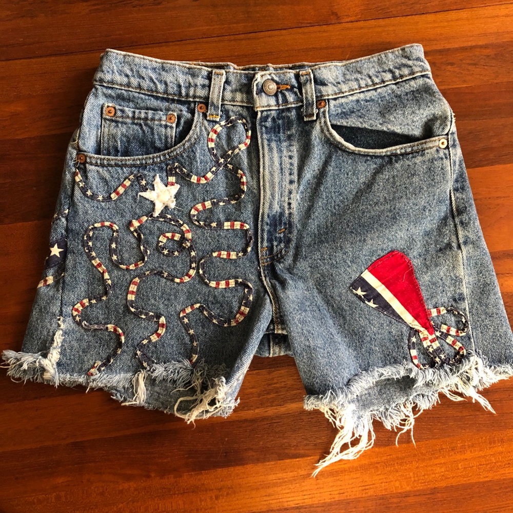 COPY - VTG 1980s Levi’s 505 Cutoff Jean Shorts Size 31